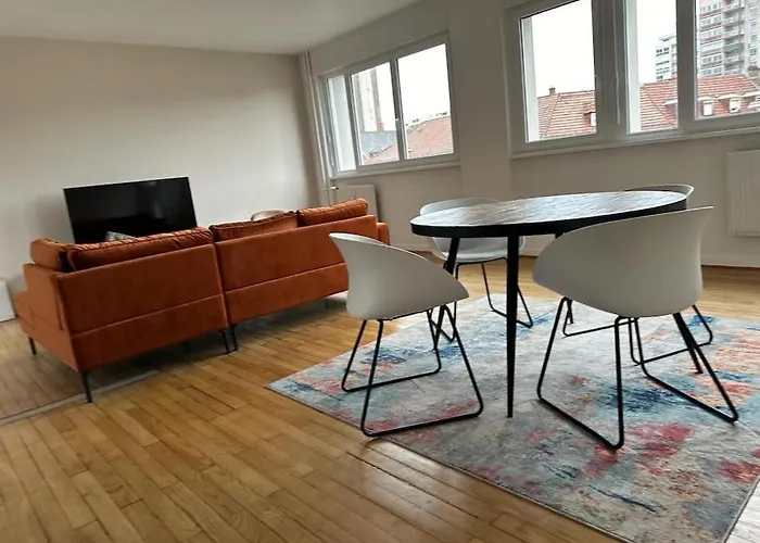 شقة L'escapade Chez Laurent Et Celine مُلووز